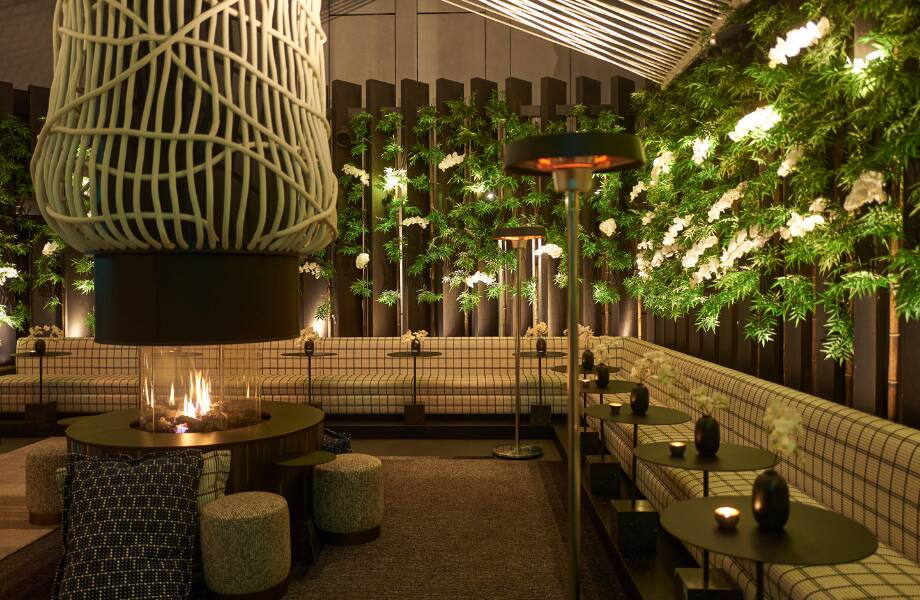 8-at-The-Londoner-London-UK-2